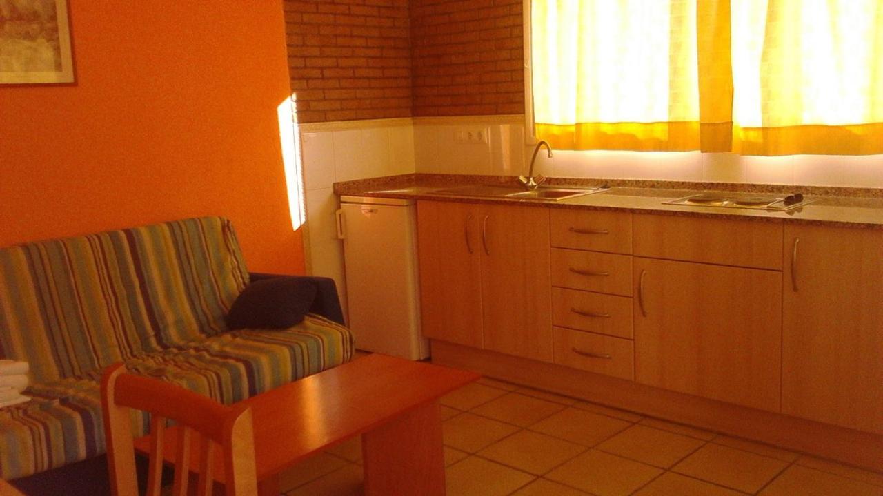Apartamentos Famara Lloret de Mar Luaran gambar
