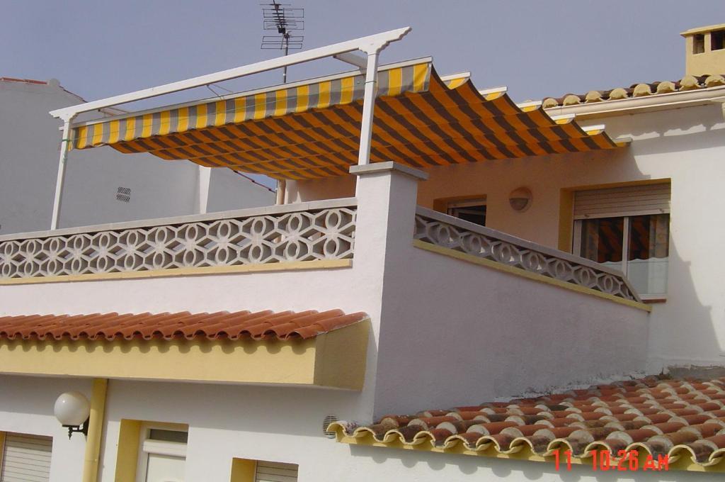 Apartamentos Famara Lloret de Mar Bilik gambar