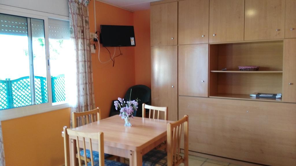 Apartamentos Famara Lloret de Mar Luaran gambar