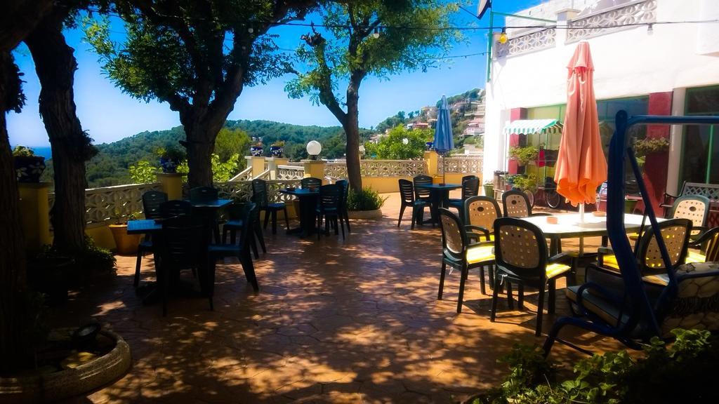 Apartamentos Famara Lloret de Mar Luaran gambar